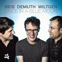 Reis Demuth Wiltgen feat Paul Wiltgen Marc Demuth Michel… - Between A Rock And A