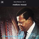 The Oscar Peterson Trio - Who Can I Turn to When Nobody Needs Me Live