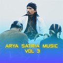 Arya Satria feat Intan Larasati Cinta - Tak Dapat Bersatu