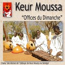 Choeur des Moines de l abbaye de Keur Moussa au S n… - Vigiles Antienne Dans ton clat Psaume 44