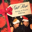 Vicki Lee String Of Pearls - Feliz Navidad