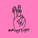 Madura Green - Marriage Finger