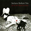 Stefano Bollani Trio - Honeysuckle Rose