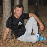 Виктор Андрианов