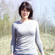 Аня Гарник