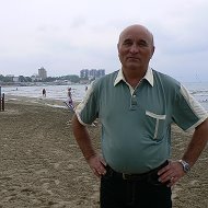Анатолий Шубин