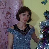 Елена Салова
