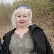 Людмила Эмирханова