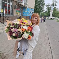 Ксюня Комолова