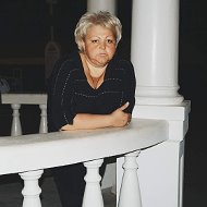 Марина Литвинова