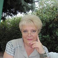 Лариса Толстая