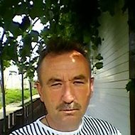 Владимир Милош