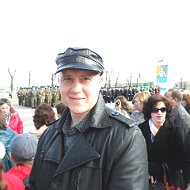 Алексей Тихонов