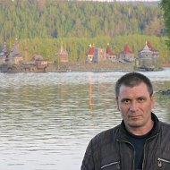 Павел Азанов