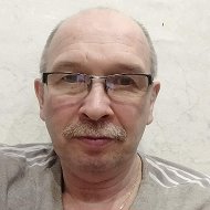 Леонид Тауснев
