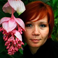 Oksana Momot
