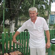 Валерий Дубовой