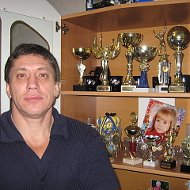 Олег Азман