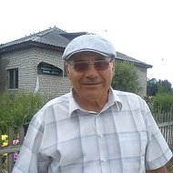 Константин Степанов