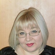 Елена Комарова