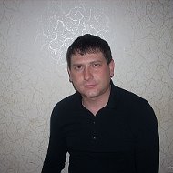 Юрий Суров