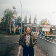 Виктор Котов