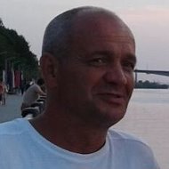 Олег Волосатов