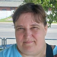 Лена Лесникович