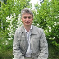 Андрей Лавринович