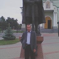 Анатолий Неверов