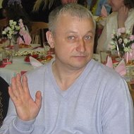 Михаил Острожных
