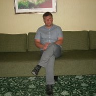 Игорь Карпетов