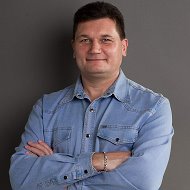Александр Шумаков