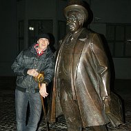 Валерий Пряничников