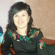 Таня Юскова