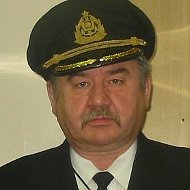 Леонид Неуструев