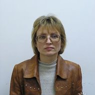 Елена Плахова