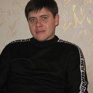 Юрий Петров