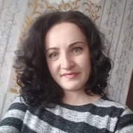 Алина Толстова