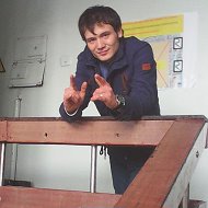 Хикмет Тахиров