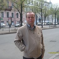 Анатолий Слотин