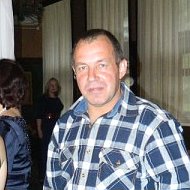 Андрей Андронов