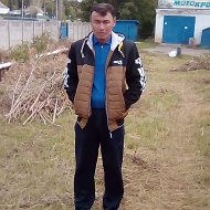 Акбар Рустамов