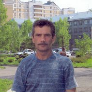 Виктор Устинов