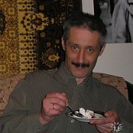 Александр Домбровский