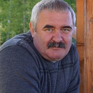 Олег Акулов