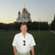 Юрий Вукобратов