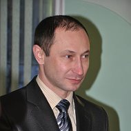 Павел Мирошников