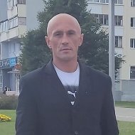 Руслан Ошурков