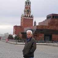 Олег Тарасов